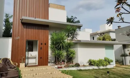 Casa em condomínio fechado com 3 quartos à venda no Aclimação, Uberlândia , 270 m2 por R$ 1.680.000