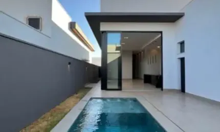 Casa Condomínio Arts à venda em Uberlândia-MG: 3 quartos, 3 suítes, 5 vagas de garagem, 252m²!