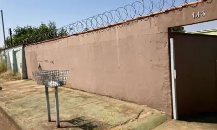 Imperdível oportunidade: Casa à venda em Uberlândia-MG, bairro Presidente Roosevelt! Veja as características!