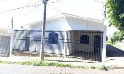 Imperdível oportunidade: Casa à venda em Uberlândia-MG, bairro Jaraguá, 3 quartos, 1 suíte, 1 sala, 2 banheiros e garagem