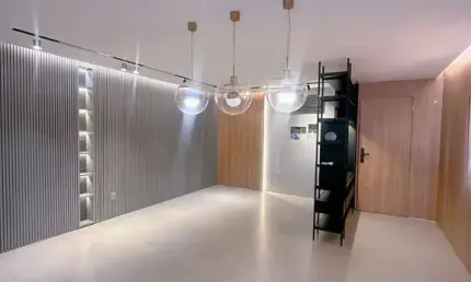 única! Apartamento à venda no charmoso bairro de Copacabana, com 93m2 de puro conforto e sofisticação.   Com duas vagas livres, sala em 2 ambientes, 3 quartos (sendo 1 suíte), lavabo, cozinha completa