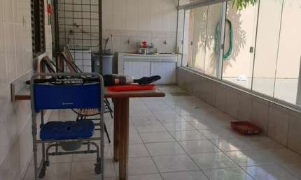 Imóvel Imperdível: Casa à venda em Uberlândia-MG, Bairro Mansour, 3 quartos, 1 suíte, 2 vagas de garagem!
