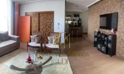 Imperdível oportunidade: Casa à venda em Uberlândia-MG, Jardim Holanda. 3 quartos, 1 suíte, 2 salas, 2 banheiros, 150m².