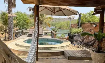 Imperdível: Rancho à venda em Uberlândia-MG, Área Rural, com 2 quartos, 1 suíte e 2 banheiros!