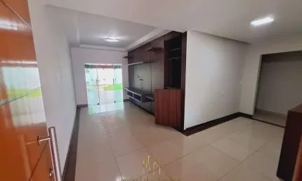 Casa de alto padrão em condomínio no Jardim Holanda, Uberlândia-MG: 3 quartos, 1 suíte, 1 sala, 1 banheiro, 4 vagas, 120m².