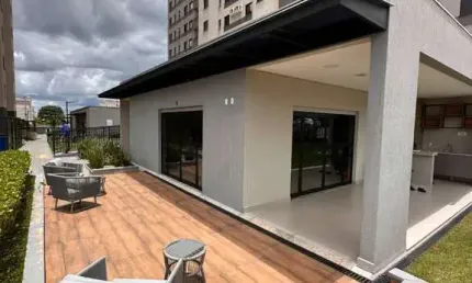 Apartamento à venda em Uberlândia-MG, 2 quartos, 1 suíte, 1 sala, 1 banheiro, 1 vaga de garagem, 56 m² no Shopping Park.