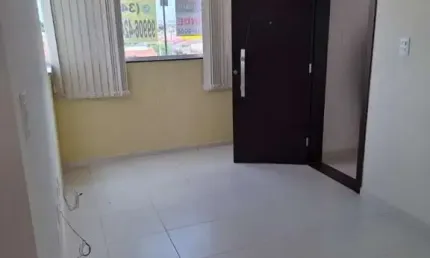 Apartamento à venda em Uberlândia-MG, no bairro Segismundo Pereira: 2 quartos, 1 suíte, 1 sala, 1 banheiro, 1 vaga - 85,59 m².