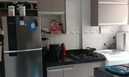 Apartamento à venda em Uberlândia-MG: 2 quartos, 1 banheiro, 1 sala e 1 vaga de garagem!