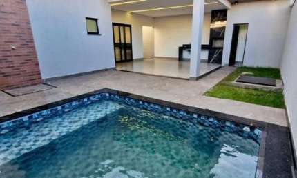 Imperdível: Casa em condomínio à venda em Uberlândia-MG, Grand Ville! 3 quartos, 2 suítes, 1 sala, 1 banheiro, 4 vagas, 175 m²!