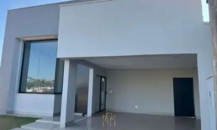 Imperdível oportunidade: Casa à venda em Uberlândia-MG, 3 quartos, 3 suítes, 160m², no bairro Grand Ville!