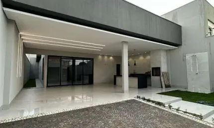 Oportunidade Imperdível: Casa à Venda em Uberlândia-MG, Jardim Brasília - 3 Quartos, 1 Suíte, 1 Sala, 1 Banheiro, 4 Vagas, 154m²!
