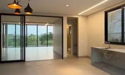 Alphaville 1: Casa de luxo à venda em Granja Marileusa, Uberlândia-MG, com 4 quartos, 2 suítes e 336,79 m² de área.
