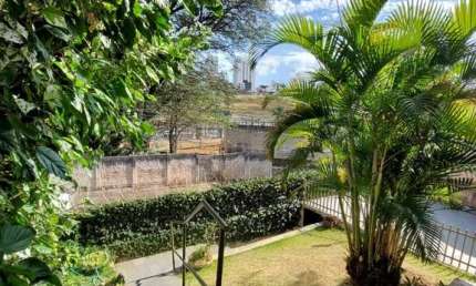 Seu novo lar (ou negócio dos sonhos) te espera no Vigilato Pereira!  Já imaginou morar em uma casa cheia de histórias, charme e em uma localização sim