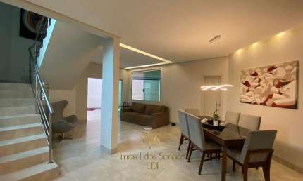 Sobrado, excelente projeto e acabamento, 3 suítes sendo 1 master com closet e banheira, todas com armário e ar condicionado, sala de TV no piso superior, sala grande em três ambientes com lavabo, escr