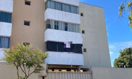 Apartamento à venda em Uberlândia-MG, 3 quartos, 1 sala, 1 banheiro, 2 vagas de garagem - Imperdível no Segismundo Pereira!