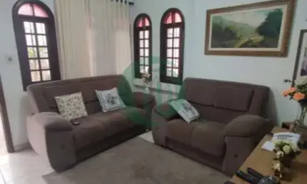Excelente oportunidade de investimento! casa para renda!