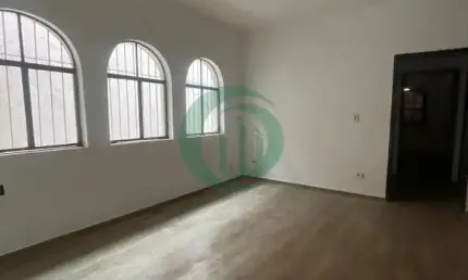 Casa comercial com 1 sala para alugar na Vila Linda, Santo André 