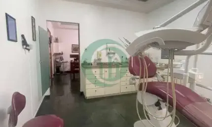 Excelente CASA para fins COMERCIAIS ou RESIDENCIAIS, Silveira!