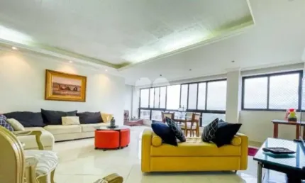 Apartamento pronto para morar Alfa Barra enfrente a Praia.