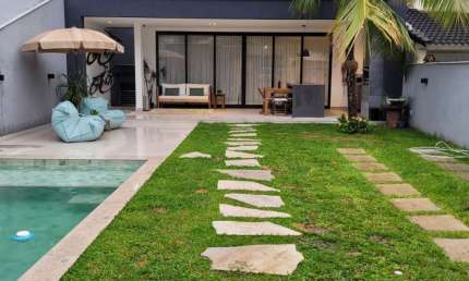 Alvorada da Barra - Casa contemporânea a venda com 1 suíte no térreo