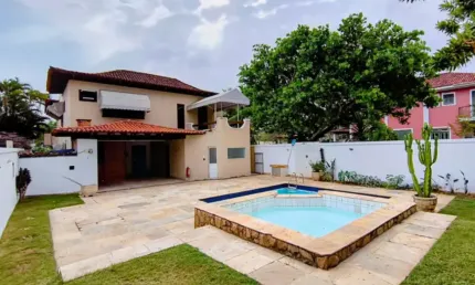 Casa duplex pronta para morar Santa Lúcia - Barra da Tijuca.