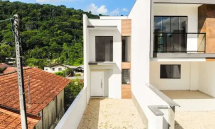 Casa com 2 quartos à venda em Água Verde, Blumenau 
