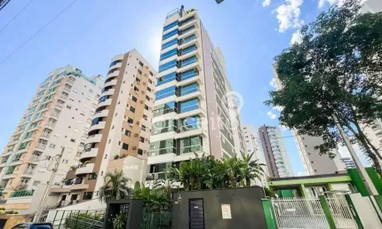 Apartamento Mobiliado com 3 Suítes e 3 Vagas no Victor Konder!