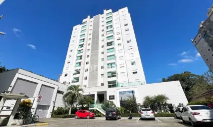 Apartamento semimobiliado com 3 dormitórios no victor konder!