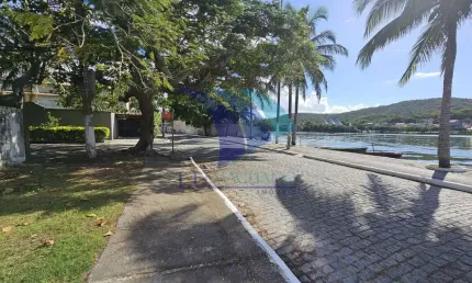 COD 683- Apartamento Térreo- Portinho, Cabo Frio. Aceita Financiamento Bancário