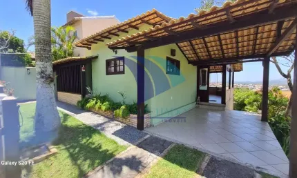 COD 1555 - Casa à Venda em Condomínio Completo – Vista para o Mar!