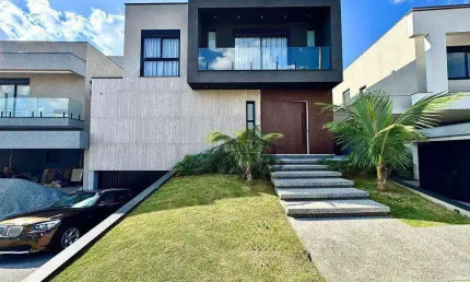 Exclusividade e Sofisticação: Casa de Alto Padrão no Condomínio São Paulo II – Granja Viana