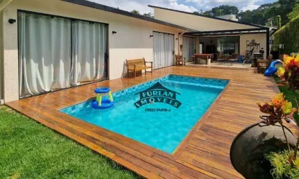 Casa térrea em rua fechada com portaria no miolo da Granja Viana  com 3 dormitórios à venda, 277 m² por R$ 1.980.000 -  - Cotia/SP