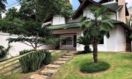 Casa Contemporânea com SPA e Área Gourmet à Venda no Condomínio Nova Paulista, Jandira-SP