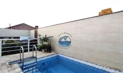 Linda Casa Triplex à Venda - 3 Quartos, 2 Suítes - Embaré, Santos