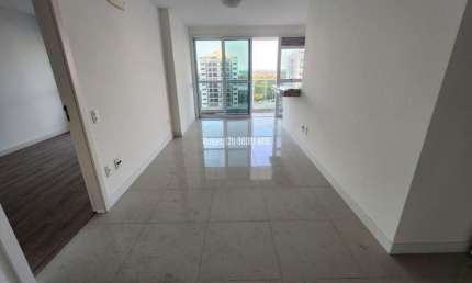 Imperdível: Apartamento de 2 quartos, no llha Pura, Ed. Millenio, pronto para morar