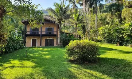 Casa com 4 dormitórios à venda, 260 m² por R$ 2.800.000,00 - Praia Vermelha - Ubatuba/SP