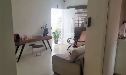 Casa à venda com 4 quartos e 1 vaga, 142 m² - Jardim Irajá.