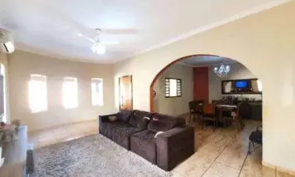 Casa com 3 dormitórios à venda, 199 m² por R$ 515.000,00 - Parque Residencial Cândido Portinari - Ribeirão Preto/SP