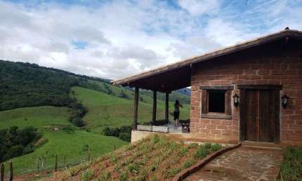 Sítio com 3 dormitórios à venda, 730000 m² por R$ 4.500.000,00 - Centro - Capitólio/MG