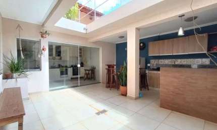 Casa com 3 dormitórios para alugar, 310 m² por R$ 4.082,63 - Vila Maria Luiza - Ribeirão Preto/SP