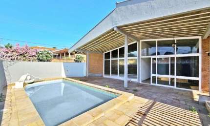 Casa com 6 dormitórios para alugar, 327 m² por R$ 9.432,25/mês - Jardim Sumaré - Ribeirão Preto/SP