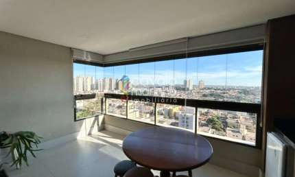Apartamento de 97m², com 2 quartos, disponível para locação no Jardim Irajá, em Ribeirão Preto (SP).