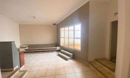 Casa com 4 dormitórios para alugar, 160 m² por R$ 6.656,65/mês - Jardim Califórnia - Ribeirão Preto/SP