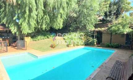 Casa para alugar com 4, piscina, 370 m² - Condomínio Royal Park