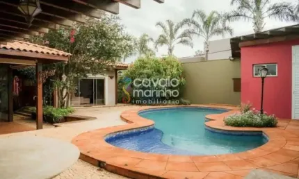 Casa à venda com 4 quartos e 4 vagas, 515m² - Condomínio Royal Park.