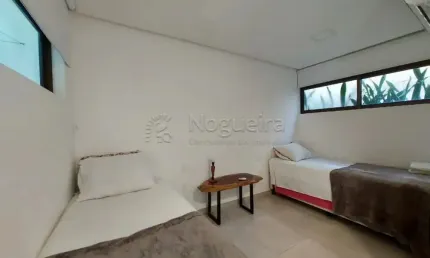 Casa com excelente localização, em condomínio fechado na beira mar em Toquinho.