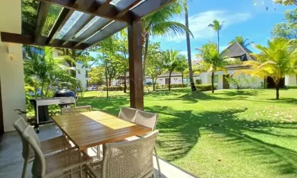 Excelente Bangalô duplex mobiliado localizado no Condomínio Beach Class Muro alto com 130,38m².