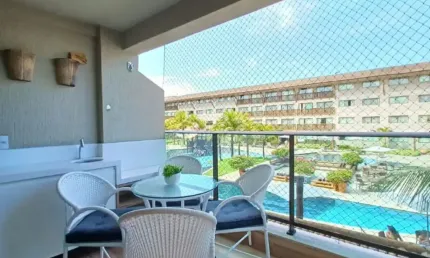Excelente apartamento mobiliado localizado em Muro Alto com 72,97m².