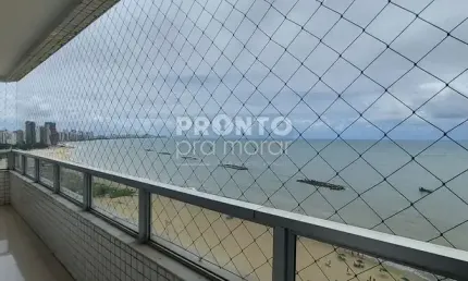 Excelente cobertura na região de Candeias, possui 359,72m² de área útil.