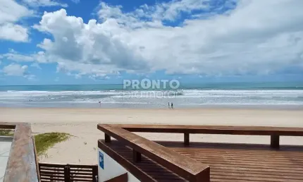 Casa beira-mar mobiliada em porto de galinhas: viva o privilégio de morar com os pés na areia!